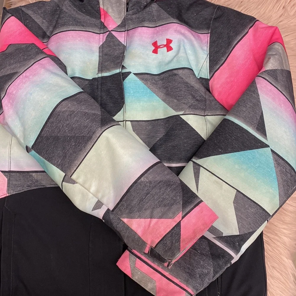 Girls Under Armour Jacket - Picture 6 of 9
